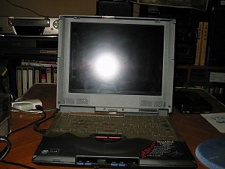 OSはWindows 98 SE、まだまだ現役デス!